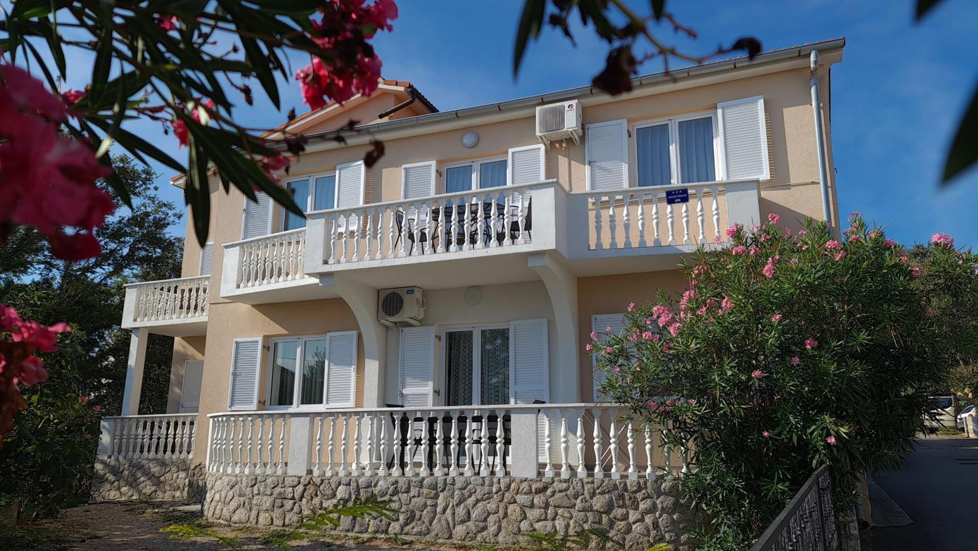 Apartments Mihalic Šilo Extérieur photo